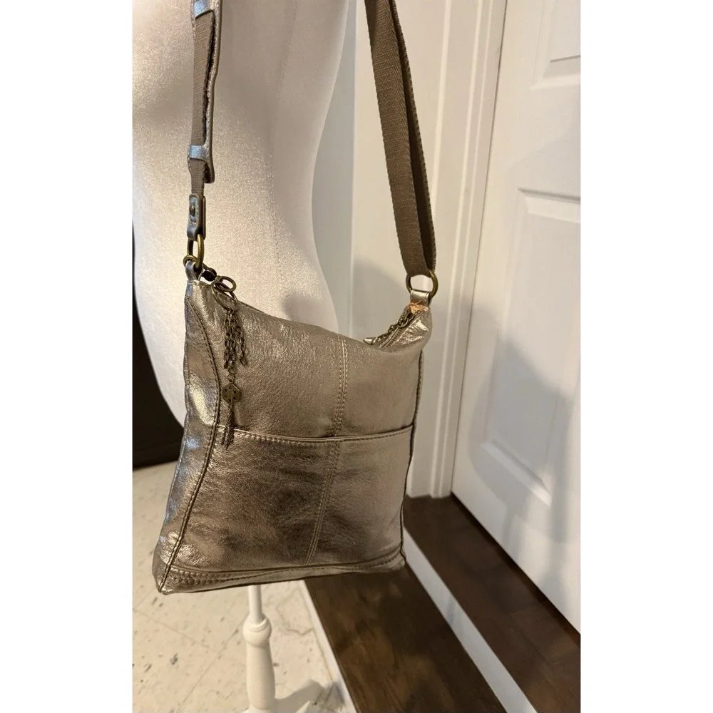 The Sak Metallic Pewter Leather Crossbody Bag Boho Charm Antiqued Brass Hardware